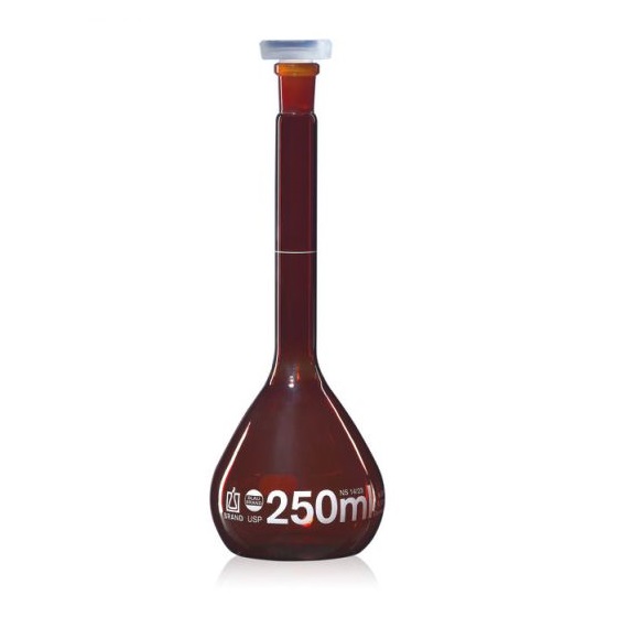 brand容量瓶, BLAUBRAND®, A级, DE-M, 带 PP 塞子, 棕色, USP-Chargenzertifikat